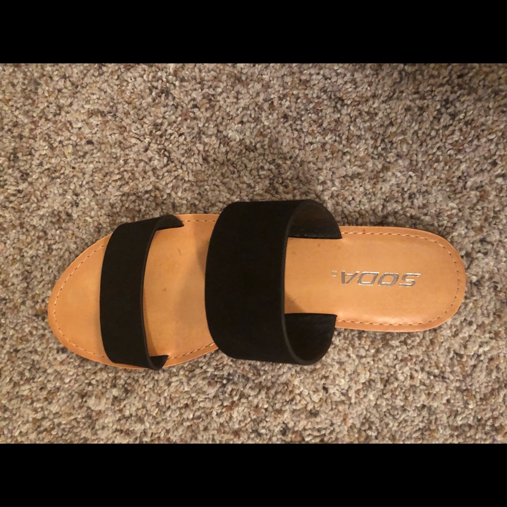 Sandals - Picture 4 of 5